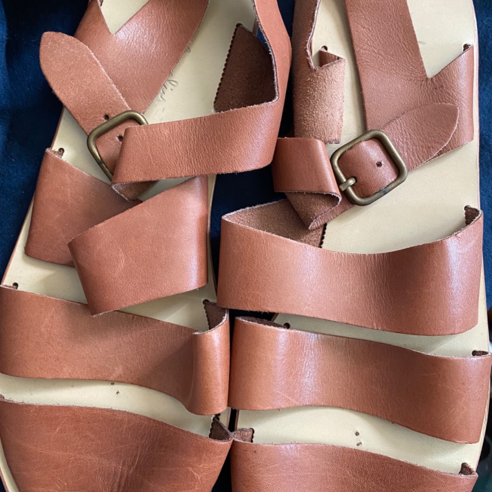 Beautiful brand new rare  Harry Begulin  sandals